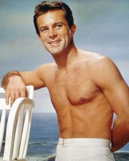 Robert conrad net worth at death. Feb 8, 2020 · Actor Robert Conrad, the star of television series including “Hawaiian Eye,” “ The Wild Wild West ” and “Baa Baa Black Sheep” during an almost five-decade career that also included the ... 