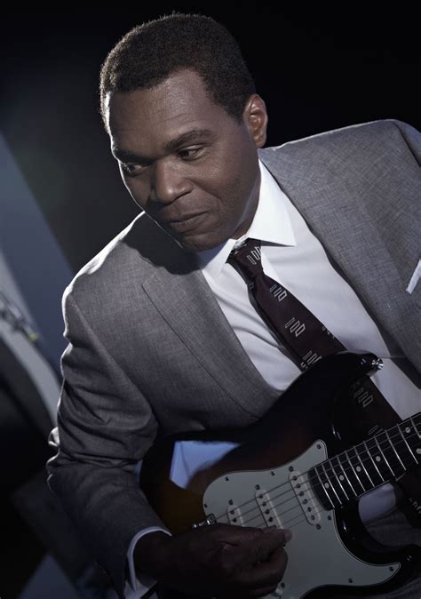 Robert cray. [Mono] The two guitarist/singers perform on this eclectic music program on USTV. Clapton takes care of the lead vocal duties, and the backing group is most... 