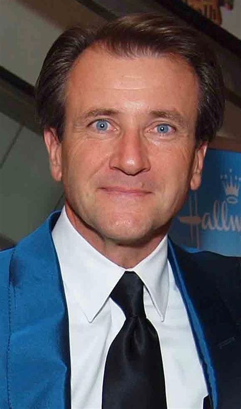 Robert herchevek. Jun 14, 2023 · Robert Herjavec is a TV star, entrepreneur, and founder of the Herjavec Group. Herjavec was born outside English-speaking lands but eventually migrated to Canada, where he made a name for himself. When he was just a kid, he experienced the struggles of life after being uprooted to a foreign land, starting from rock bottom before making his way up. 