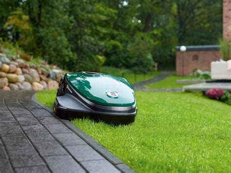 Robomow's robotgräsklippare kan klippa i