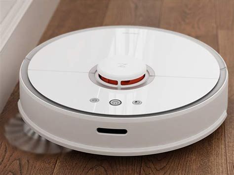 Roborock s5. roborock Q5+ Robot Vacuum with Self-Empty Dock, Hands-Free Cleaning for up to 7 Weeks, 2700Pa Max Suction, 180mins Max Run-Time, Compatible with Alexa, Perfect for Hard Floors, Carpets, and Pet Hair 4.2 out of 5 stars 2,835 