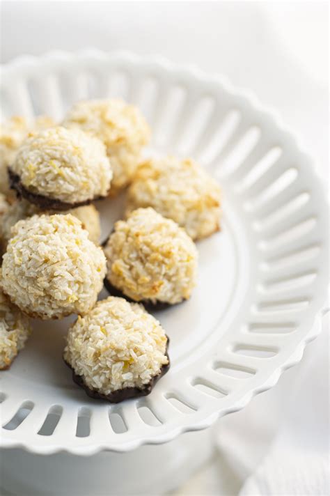 Rochers à la noix de coco - Josée di Stasio