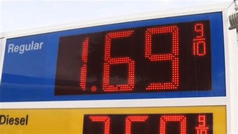 Check current gas prices and read customer reviews