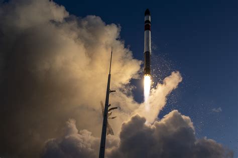 Rocket Lab launches successfully, fails mid-air recovery attempt