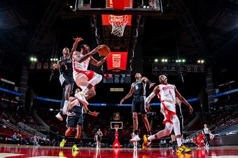 Rockets vs spurs. The San Antonio Spurs and Houston Rockets will lock horns in NBA action at Frost Bank Center on Friday, with tipoff at 8:00PM ET. Dimers' prediction for Friday's Rockets vs. Spurs matchup, plus the latest odds and our comprehensive game preview, are featured below. 