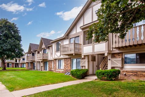 Rockford apartments. See all 85 apartments in 61108, Rockford, IL currently available for rent. Each Apartments.com listing has verified information like property rating, floor plan, school and neighborhood data, amenities, expenses, policies and of … 