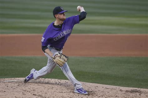 Rockies face the Giants leading series 1-0