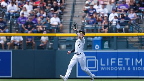Rockies rookie is 3rd outfielder in franchise history to win Gold Glove Award
