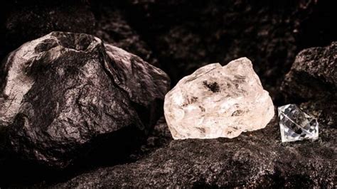 Rocks that contain diamonds. 18 dic 2014 ... Unearthed from a diamond mine in Russia and donated to science, the rock contains concentrations of diamonds millions of times greater than ... 