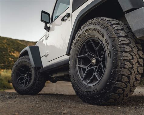 These wheels gave the Bronco the look we were after. . Rocktrix