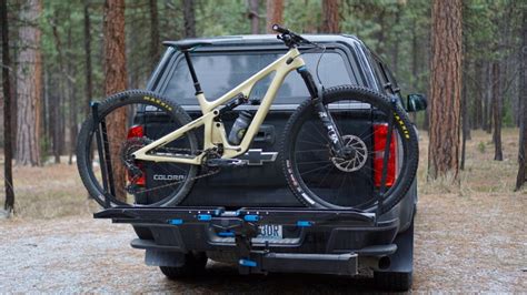 An ad-free, no fluff overview of RockyMounts GuideRail, one of the best hitch bike racks out there. Product Features: Carries 2 bikes, up to 60 lbs per tra.... 