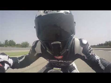 Rodando en Circuito Monteblanco con Yamaha FZ6 N S2