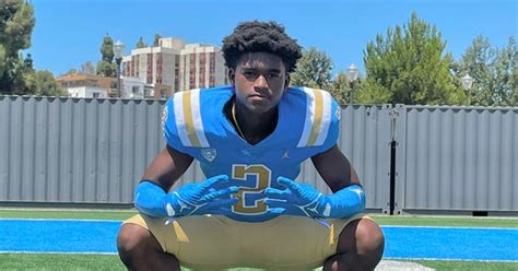 Rodrick pleasant 247. Feb 1, 2023 · Pleasant chose Oregon over USC, UCLA, Cal and Boston College. He's the No. 91 overall prospect and ninth-ranked cornerback in the 2023 class, according to 247 Sports' composite rankings. 