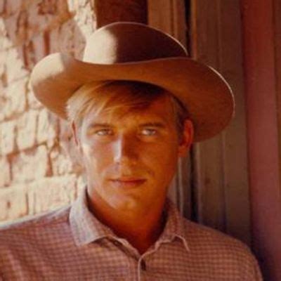 Roger ewing height. Roger Ewing. Actor. Soundtrack. IMDbPro Starmeter See rank. Roger Ewing was born January 12, 1942 in Los Angeles, California. His acting career entailed several guest shots on TV shows, … 