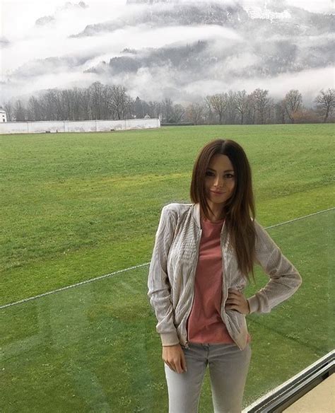 Rogers Victoria Instagram Almaty