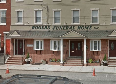 Rogers Family Mortuary provides Funeral and Cremation services and merchandise in the San Luis Valley, Colorado and surrounding areas. ... please contact the funeral home by clicking here. Share this on Facebook; Post this on Twitter; ... Rogers Family Mortuary in Alamosa. 205 State Avenue Alamosa, CO 81101. Phone: (719) 589-4271 | Fax: (719 .... 