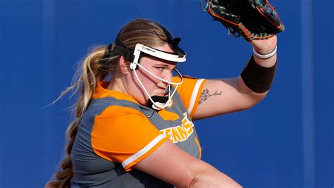 Rogers leads Tennessee past Oklahoma St, into Women’s College World Series semifinals