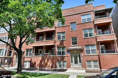 Rogers park apartments. Rogers Park has two bedroom apartments that rent for around $1,464 per month. What is the average rent of a 3 bedroom apartment in Rogers Park, IL? three bedroom apartments in Rogers Park are usually priced around $1,919 per month. 
