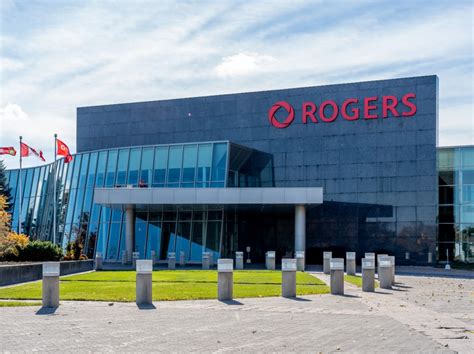 Rogers partners with SpaceX, Lynk Global for satellite-to-phone coverage in Canada