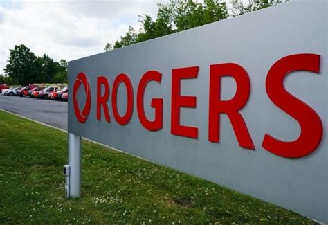 Rogers reports Q3 net loss on joint venture charge, adjusted profit up from year ago
