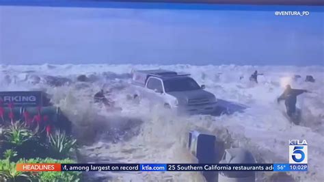 Rogue wave slams into Southern California beachgoers, 9 hospitalized
