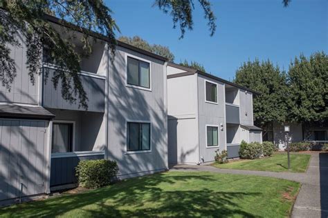 Rohnert park apartments. See Apartment 1313 for rent at 1313 Maurice Ave in Rohnert Park, CA from $1900 plus find other available Rohnert Park apartments. Apartments.com has 3D tours, HD videos, reviews and more researched data than all other rental sites. 