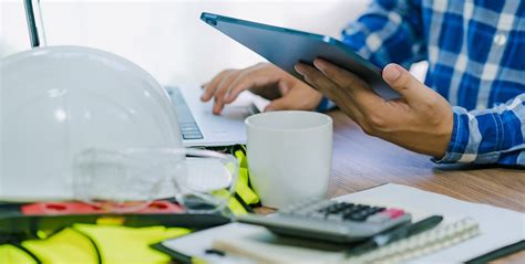 Roles and responsibilities of estimator in construction