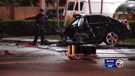 Roll-over crash in Fort Lauderdale hospitalizes 5, including 3 children