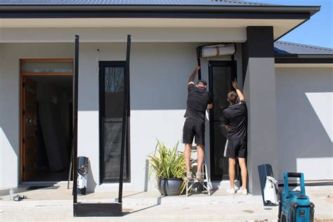 Roller shutters Open N Shut vs. Bunnings