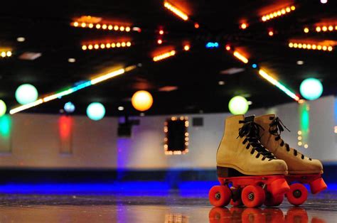 Roller skate places near me. PUBLIC SKATE SESSION - 6PM-8PM INLINE HOCKEY TEAM TRAINING SESSIONS – 8.30pm – 10pm. Friday AFTER SCHOOL SKATE 5PM-7PM. INLINE HOCKEY TRAINING 7PM-10PM. Saturday. FAMILY SKATE SESSION – 11am – 1pm (UNLESS HOCKEY LEAGUE GAMES ARE PLAYING) FAMILY SKATE SESSION - 2pm – 4pm. FAMILY … 