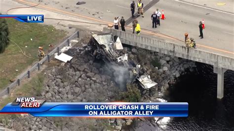 Rollover crash leads to vehicle fire on I-75; WB lanes closed
