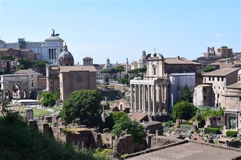 Roma hamamları – Özhan Öztürk Makaleleri.