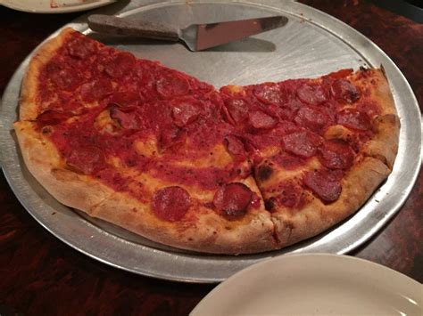 Roman pizza inc timberville va. We’re big fans of math and pizza here at Lifehacker, so you probably already know that it’s always a better deal to buy a large pizza instead of a smaller pie. We’re big fans of ma... 