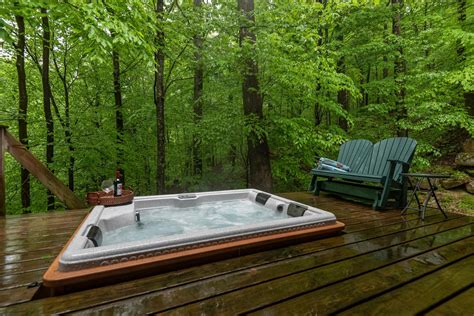 Romantic Cabin Rental With Hot Tub Brown County