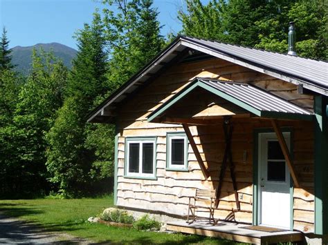 Romantic Cottage for Two in the Heart of the White Mountains - Randolph