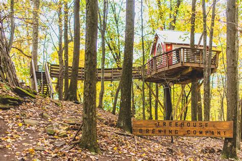 Romantic getaways in toledo ohio. 5 days ago · Stay at the Inn at Brandywine Falls, reserve Stanford House for the whole family, rent a cabin, or camp at one of many campgrounds located nearby. Cuyahoga Valley National Park. 15610 Vaughn Rd., Brecksville, OH 44141. (440)546-5989. 