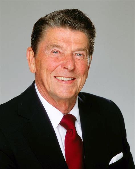 Ronald Reagan entered the 1980 presidential campaign as a 