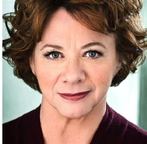 Rondi reed net worth. Rondi Reed of Wicked, August: Osage County and Mike and Molly on her acceptance of roles, and the age that brought upon the thrill to take them. [audio 