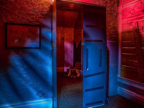 The room escape games real life setting is completely immersive once you're inside. The door will lock behind you. However, for the safety and enjoyment of all players, a participant may exit a live room escape game at any time. Keep in mind, once a player exits they will not be allowed to re-enter.. 