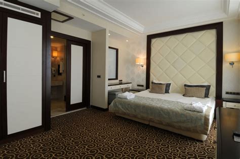 Rooms Goldcity Hotel