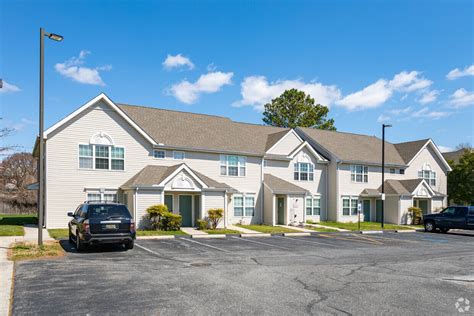 Baytree Apartments in Dover, DE. Enjoy life here at Baytree Apartments in Dover, DE and discover the many excellent features that await you. Potential residents ....