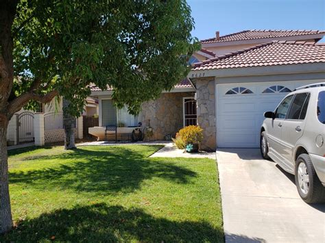 Rooms for rent in riverside ca. Furnished room with own bathroom in a house. New. $1,100 inc. Well maintained cozy house in gated community with luxurious furniture sets in the common area. 4 bedroom 3 bath house. TWO rooms for rent! 1 Year rent at least. 