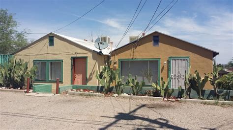 Rooms for rent in tucson. Super cute little house in central tucson. there’s a back patio, shared parking lot in back, and washer/dryer included on the patio. rent $500/mo, utilities are additional and typically come out to ~$150 per person. house is 2 bedroom 1 bathroom. 
