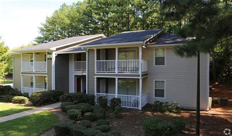 An apartment for rent in Marietta, Georgia typically goes for $1,633 per month, while a single-family home for rent in Marietta, Georgia has a monthly cost of around $2,974. Renter-occupied units make up 56% of the local housing market, while the rental vacancy rate in Marietta, Georgia is at 6.9.. 