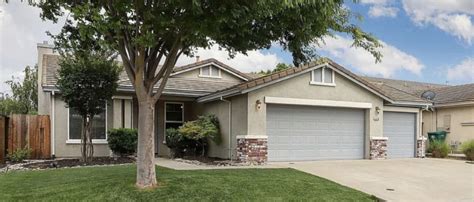 Stockton, CA. Unfurnished room in a house A unfurnished 12 x 10 square feet room available for rent in a single family home at a great neighborhood in Spanos Park East. Utilities, electricity and wi-fi included with the rent. .