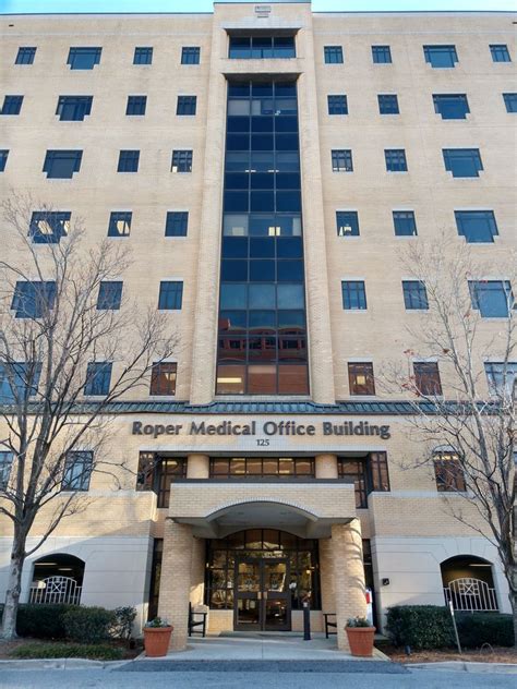 Roper St. Francis Healthcare - Doughty Street Garage