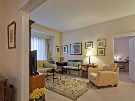 Rose Schnitzer Manor - $3124/Mo Starting Cost