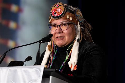 RoseAnne Archibald calls for reinstatement after removal as AFN national chief