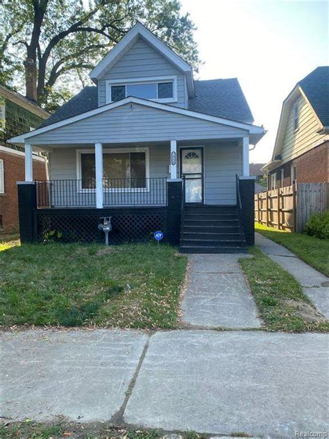 18066 Roselawn St, Detroit, MI 48221 is pending. View 40 photos of this 4 bed, 5 bath, 3057 sqft. single family home with a list price of $280000.