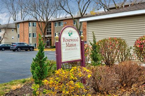 Rosemount apartments. Apartments for rent in Rosemount, Minnesota have a median rental price of $2,195. There are 4 active apartments for rent in Rosemount, which spend an average of 29 days on the market. 